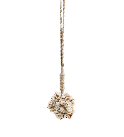 The Door Shell Cowrie Tassel - Natural