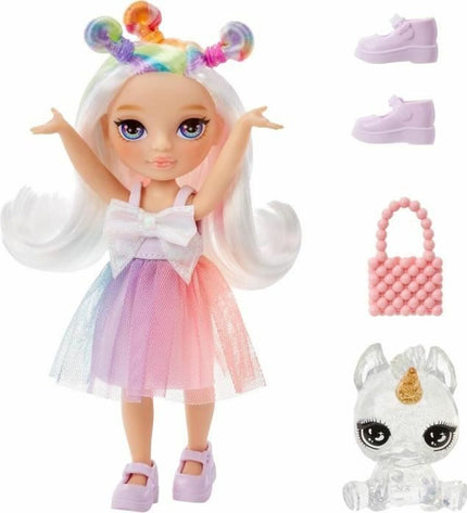 Rainbow High actiefiguur, kleurrijke pop met trendy outfit, poseert in speelgoed en actiefiguren categorie.