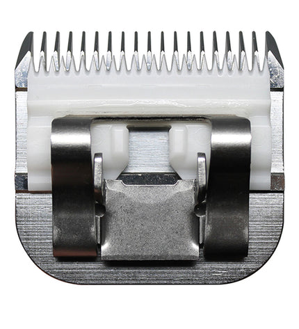 Andis Reservescheermesje for cats, a grooming tool with a precision blade for trimming feline fur.