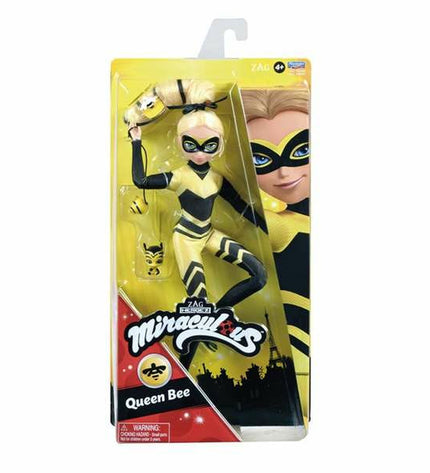 Miraculous: Tales of Ladybug & Cat Noir 26 cm action figure, featuring detailed superhero costumes and dynamic poses.