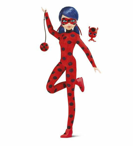 Miraculous: Tales of Ladybug & Cat Noir 26 cm action figures, detailed superhero dolls from the popular toy line.