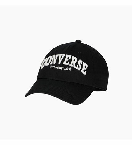 Converse Sportcap tennis hat in black with adjustable strap, designed for outdoor sports and tennis activities.