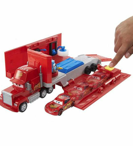 Mattel Carrier vrachtwagen toy vehicle with detailed design, suitable for play and collection in the speelgoed en games vehicle category.
