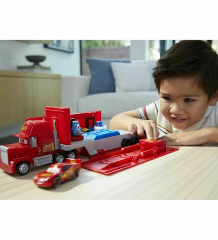 Mattel Carrier Vrachtwagen toy truck from the vehicles category, featuring a detailed toy truck with realistic design and bright colors.