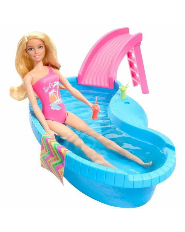 Barbie HRJ74 action figure toy, detailed doll with colorful outfit, part of Barbie's poppen en actiefiguren collection.