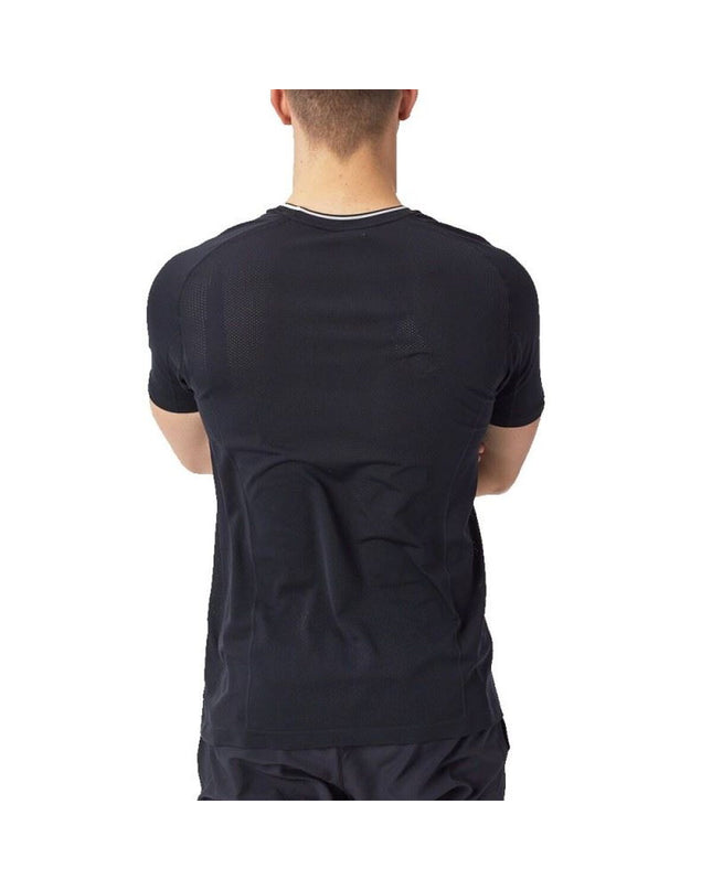 Wilson men's black short-sleeve tennis T-shirt with seamless crew neck, designed for padel and sport outdoor activities.