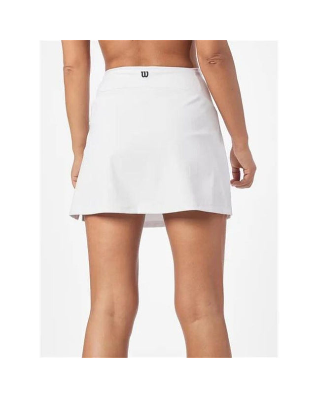 Wilson Team flat front tennis skirt in white, sporty outdoor apparel with a sleek design, suitable for tennis players and sports enthusiasts.
