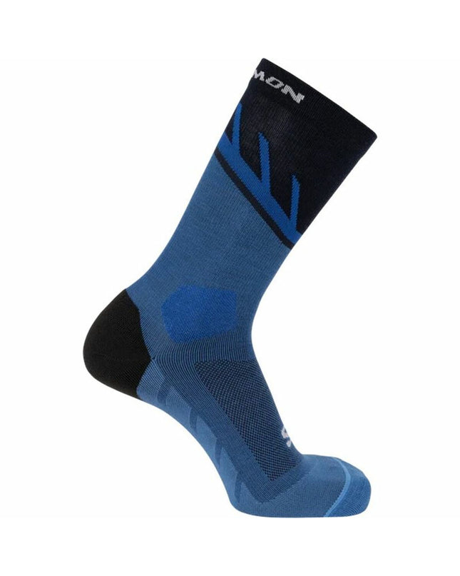 Salomon Speedcross sports socks ideal for outdoor activities like hiking and camping, featuring breathable fabric and supportive fit.