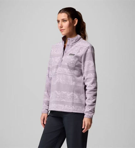 Columbia Benton Springs fleece lining in soft violet, designed for outdoor activities and camping, suitable for women.