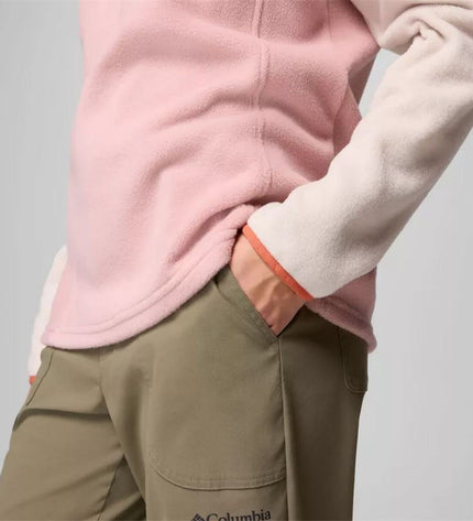 Columbia Benton Springs fleece lining for women, outdoor camping and hiking gear, close-up of soft fleece material.