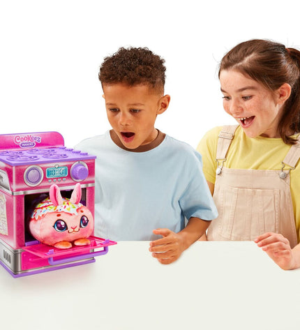 Moose Oven Moose toy from the Speelgoed en games imitation game collection, featuring colorful, playful design for children.
