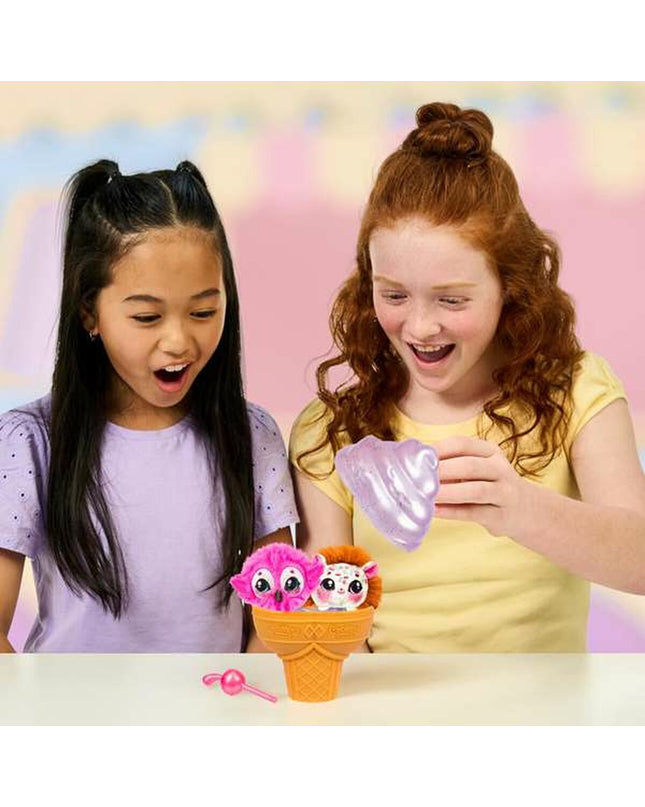 Moose Playset Moose Cookeez toy with colorful figurines and accessories for imaginative play and fun storytelling.