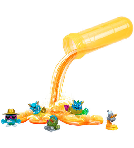 Moose Toys actiefiguren set with five different poppen and accessories, colorful toys suitable for children.