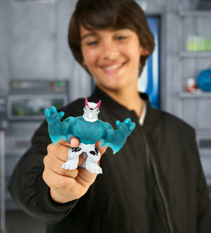 MrBeast Lab action figure from the speelgoed en games collection, featuring a detailed toy character with vibrant colors.