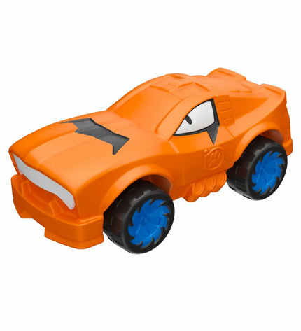 Moose Toys Turbo Tyger vs Rumbler Jaw action figures from speelgoed en games collection, featuring detailed tiger and robot characters.