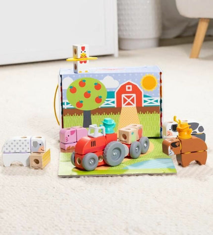 Melissa & Doug action figure toy from the Speelgoed en games collection, featuring a detailed plastic figure with vibrant colors.