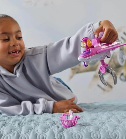 Spin Master Stella Paw Patrol action figure with detailed costume and accessories, designed for children’s play and imaginative adventures.