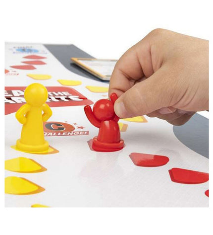 Spin Master Hijos vs Padres board game with 206 pieces, toy game set, 26.99 cm square, colorful gameplay components.