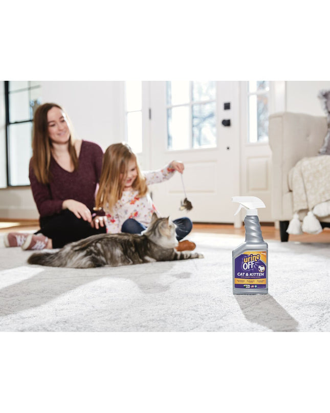 Urine Off cleaning spray for cats, 500 ml bottle, effective stain and odor remover for pet urine in a white spray bottle.