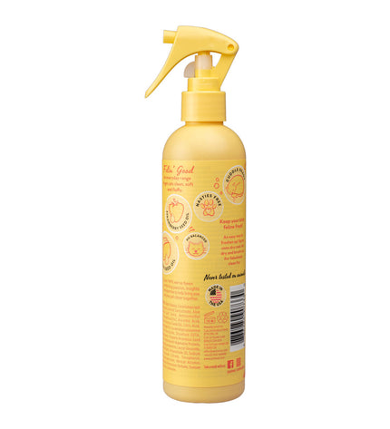Pet Head Lemonberry Felin' Good pet conditioner for dogs, 300ml, with lemon and berry scent, shown in a pet grooming setting.