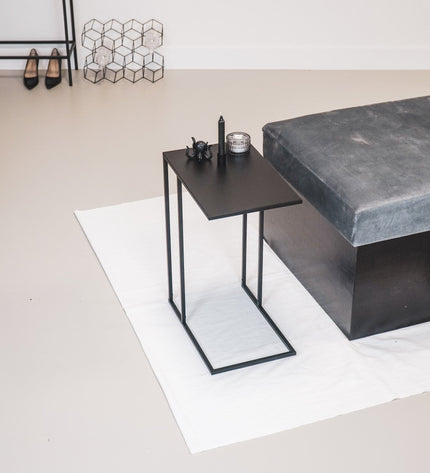 Side Table - Metal - Black - 45x30x60cm