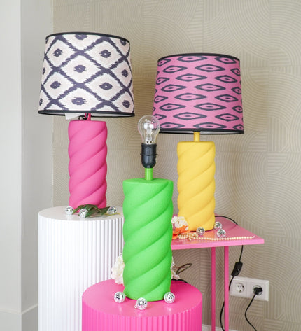 Table Lamp - Ceramics - Neon Pink - E27- 12x12x28cm