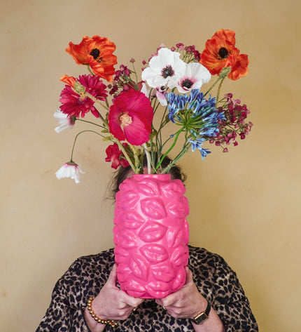 Vase - Kisses - Ceramic - Neon Pink - 17 x 17 x 27 cm