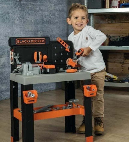 Smoby Reinig & Opberg Kit for kids, toy cleaning and storage set with colorful pretend tools and accessories for role-playing fun.
