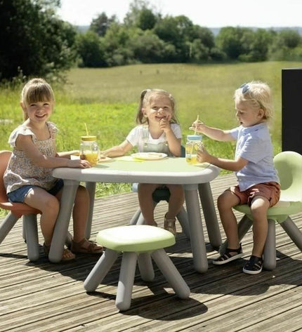 Child's Smoby Life chair for bedroom, featuring a colorful design suitable for a child's bedroom or playroom.
