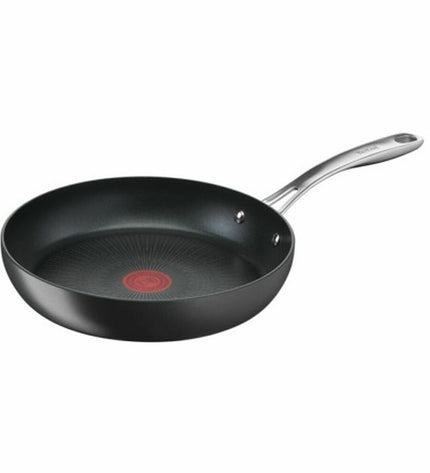 Tefal G2560402 24cm frying pan for cooking, black non-stick cookware with ergonomic handle, ideal for home kitchen use.