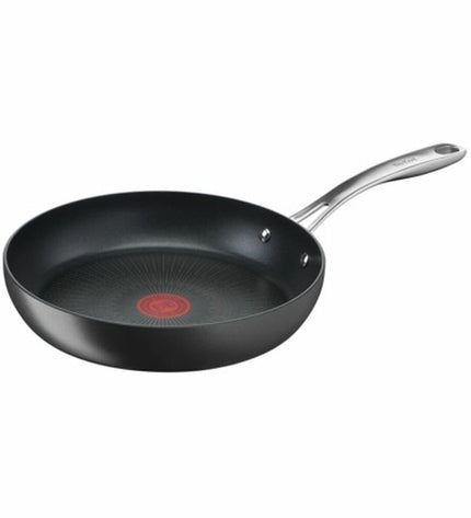 Tefal G2560602 black aluminum 28cm frying pan for home cooking, with a non-stick surface and ergonomic handle.