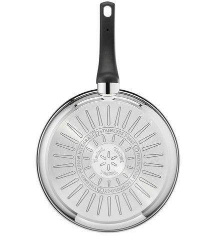 Tefal E3000604 stainless steel 28 cm frying pan for home cooking, with a sleek handle and durable construction