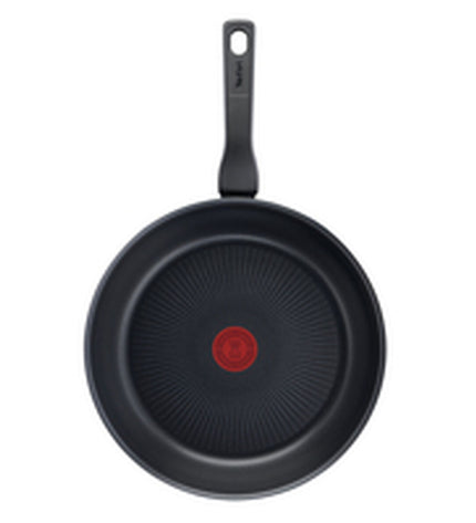 Tefal XL FORCE black aluminium pan with a 32 cm diameter for home cooking and kitchen use.