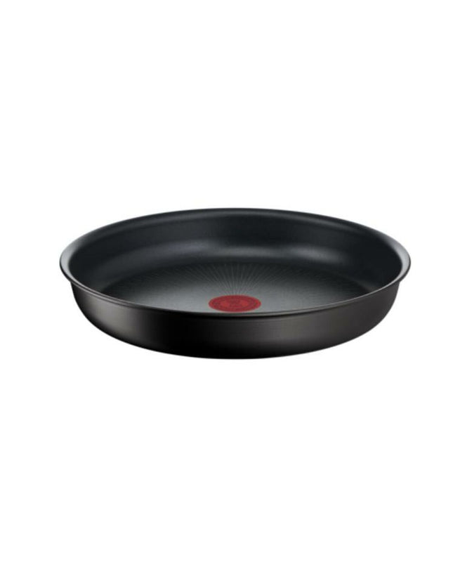 Tefal L76303 black aluminum frying pan with 22 cm diameter, ideal for home cooking, showing the smooth non-stick surface.