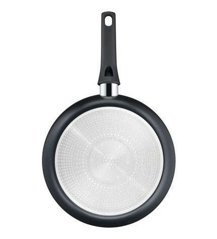 Tefal FORCE BLACK 30C non-stick frying pan, black cookware for home cooking, with a sturdy handle and flat cooking surface.