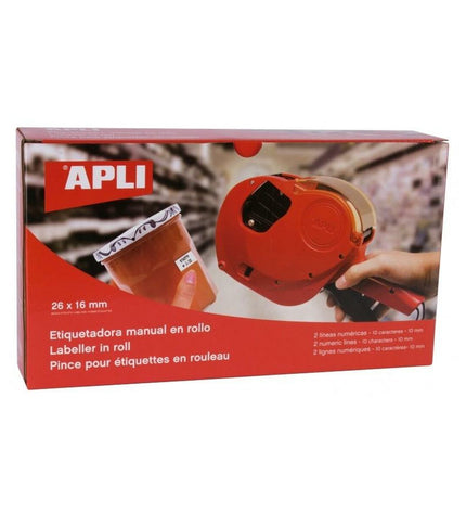 Apli handmatige labelmachine in rood, used for office labeling and organizational tasks, with visible label tape and controls.