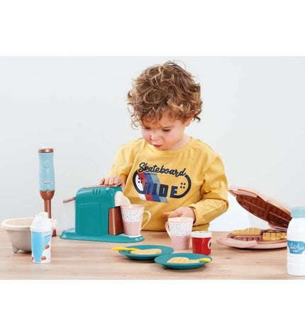 Ecoiffier Delicious Meal Set, pretend play toy for kids, featuring colorful plastic food and utensils for imaginative kitchen games.