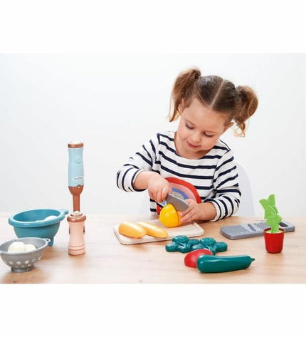 Ecoiffier Delicious meal set toy for pretend play, includes colorful plastic food and utensils for kids' imaginative games.