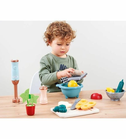 Ecoiffier Delicious Set Maaltijden toy playset with pretend food and utensils for imaginative cooking and dining fun.