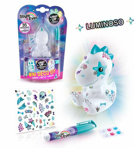 Canal Toys educatief spel with colorful game pieces and accessories for children, designed for fun learning activities.