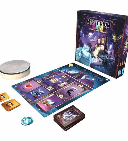 Asmodee Mysterium Kids board game titled "Le Trésor du Capitaine Bouh" with colorful game components and illustrated box.