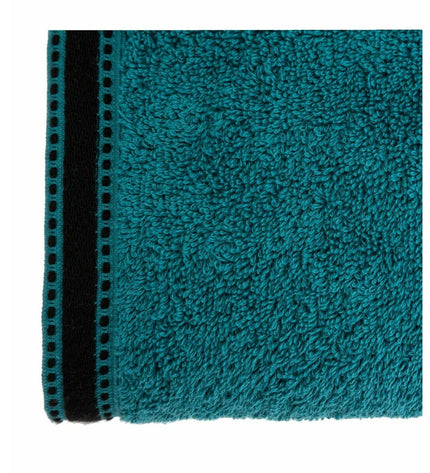 Green 5five Simply Smart cotton bath towel, 100x150 cm, soft and absorbent for home and bathroom use.
