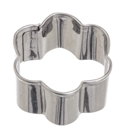 Secret de Gourmet cookie cutter set with 8 parts for baking, featuring various shapes for homemade cookies.