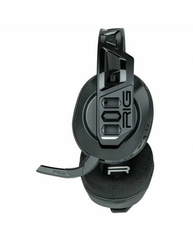 Nacon RIG600PROHX gaming headset with microphone, black electronic headset for plug and play consoles, close-up view
