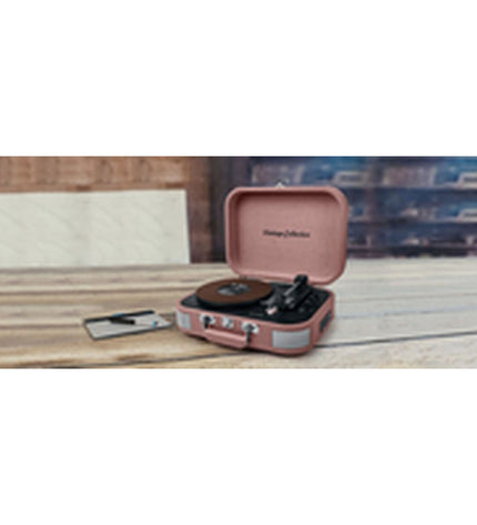 Muse MT201BTP turntable, vintage-style audio device with tonearm and platter, part of Muse's audio and hifi equipment collection.