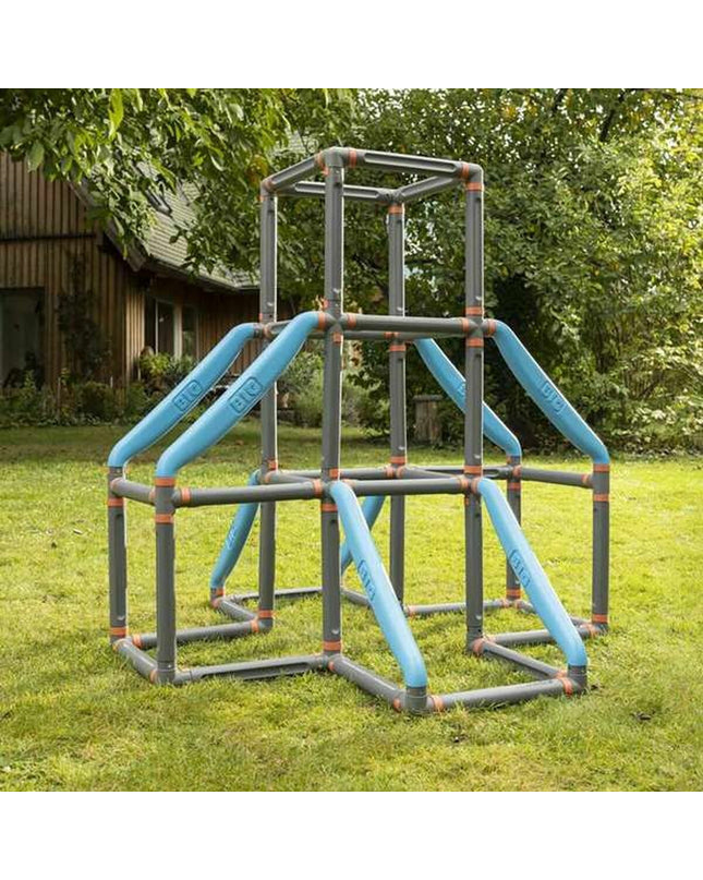 Smoby BIG Kraxxl The Tower activity center with climbing elements and slides for outdoor play and sports.