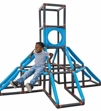 Smoby BIG Kraxxl activity center for kids, featuring colorful climbing and play elements in a spacious outdoor toy setup.