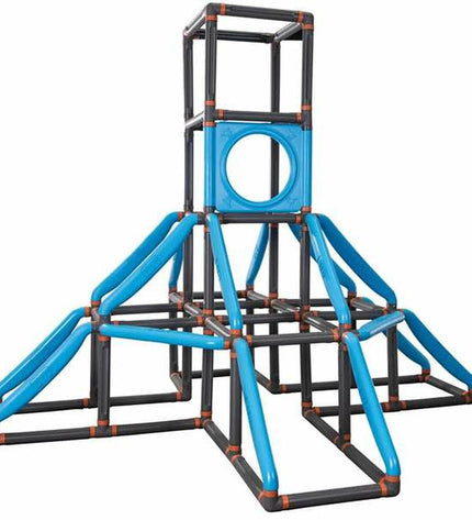Smoby BIG Kraxxl giant activity center for outdoor play, featuring colorful climbing and play areas for kids.