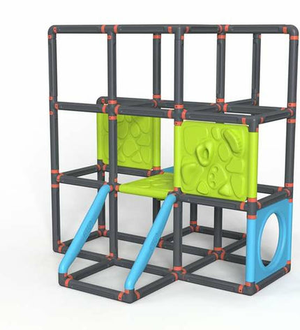 Smoby BIG Kraxxl The Frame activity center with colorful play panels for outdoor fun and active play.