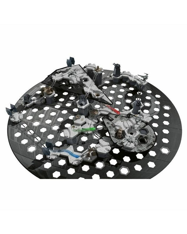 Ravensburger Gravitrax Star Wars set toy with space-themed race track and Star Wars characters for creative marble runs.